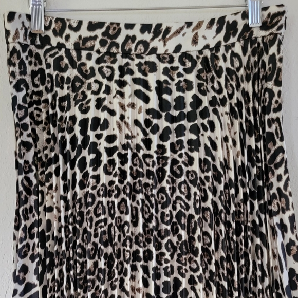 DO+RE Pleated Leopard Print Midi Skirt L. - Picture 4 of 10